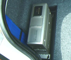 �b�c�}�K�W��