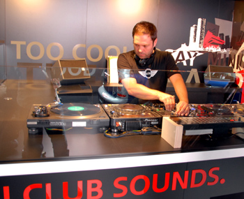 ���[�^�[�V���[